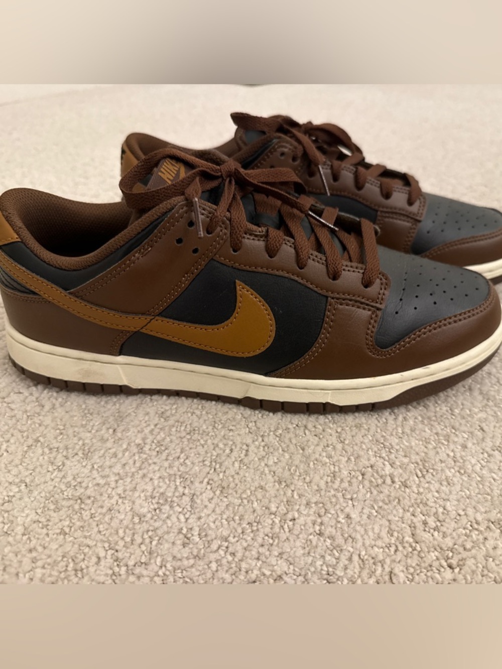 Nike Men’s Low-Top Sneakers in Brown, Black & Tan Swoosh